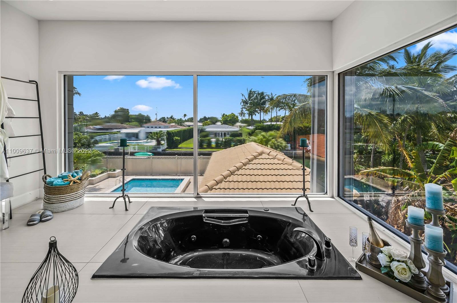 1700 Cleveland Road Miami Beach, FL 33141 - Photo 40 of 60