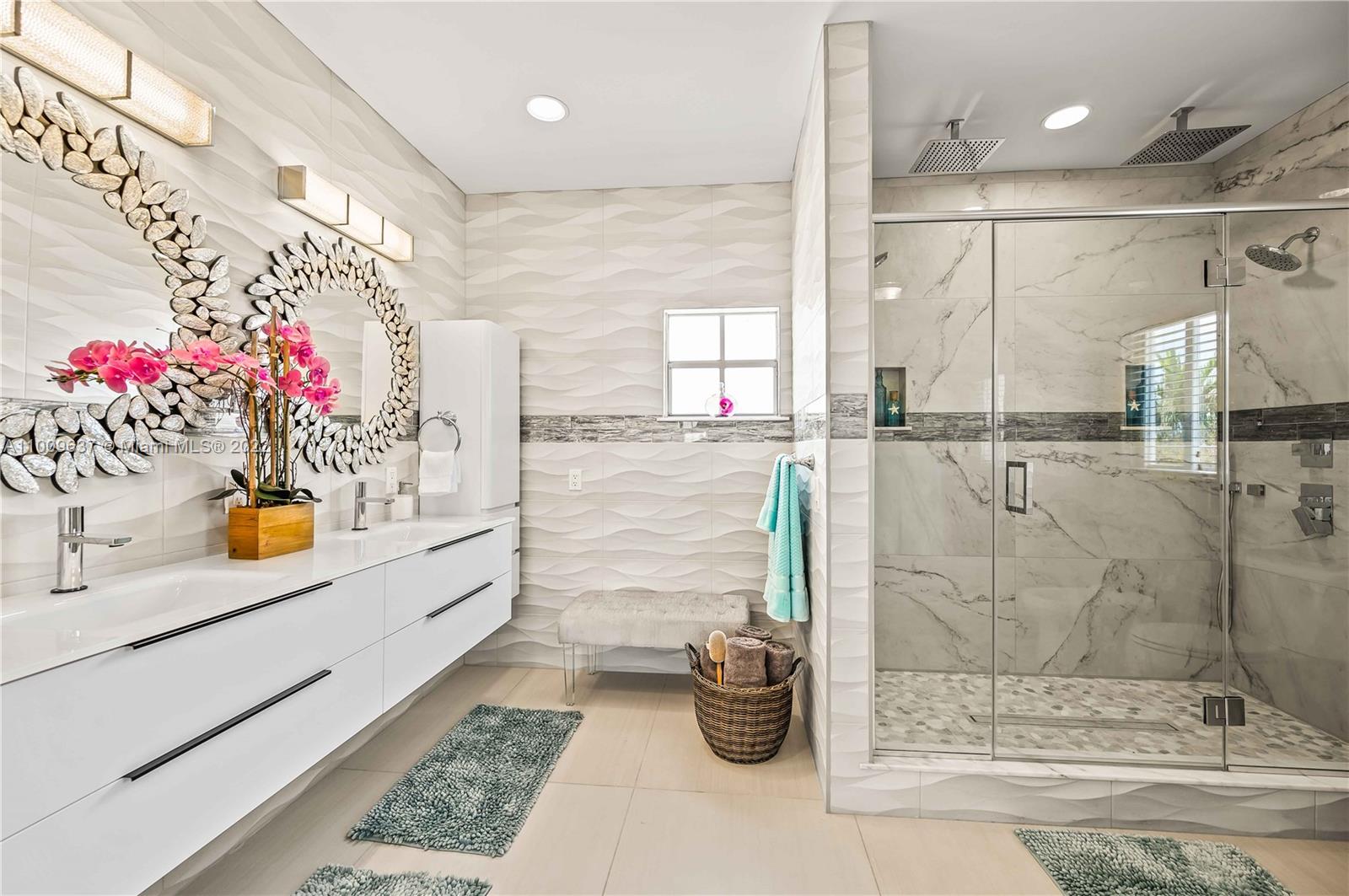 1700 Cleveland Road Miami Beach, FL 33141 - Photo 41 of 60