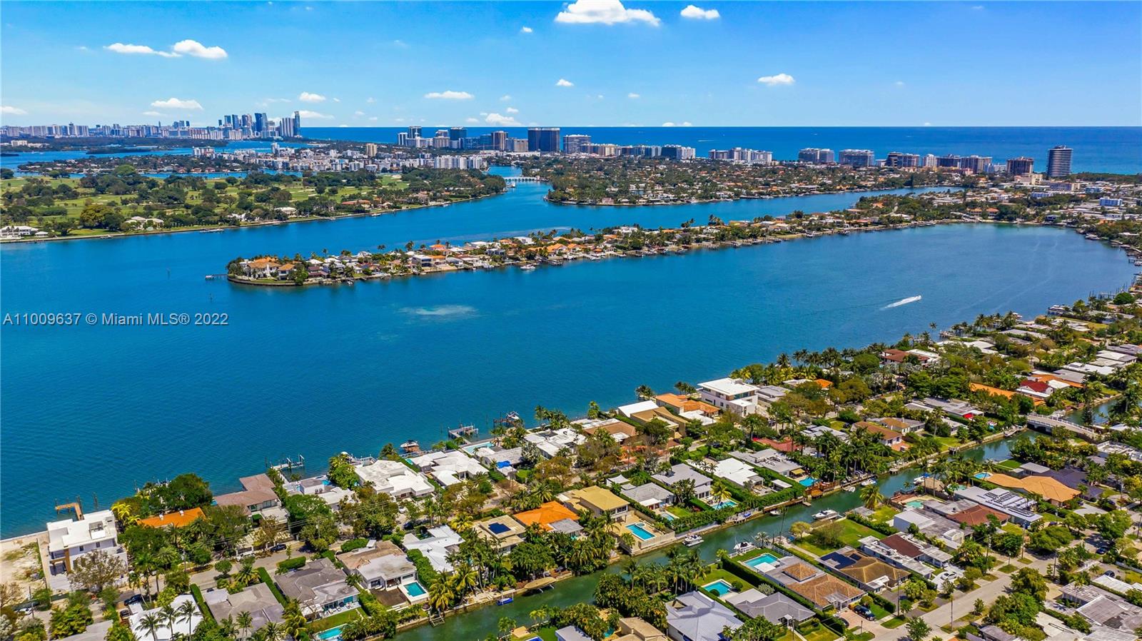 1700 Cleveland Road Miami Beach, FL 33141 - Photo 49 of 60 a view of a city