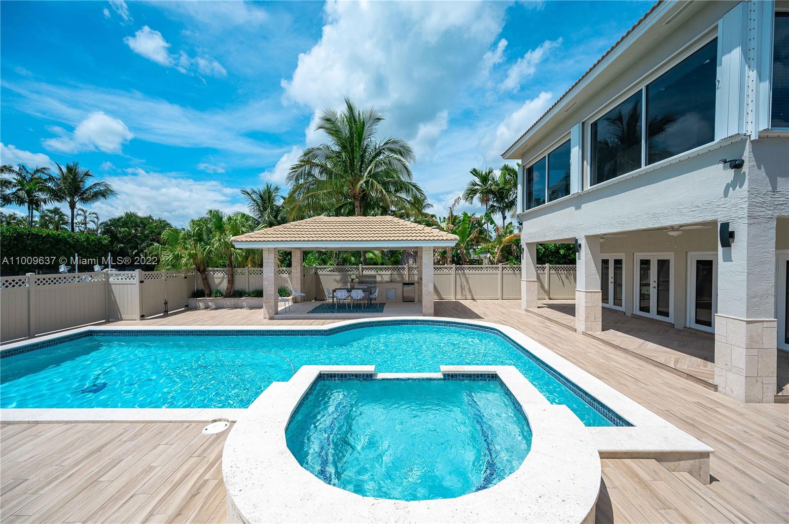 1700 Cleveland Road Miami Beach, FL 33141 - Photo 51 of 60 a view of a house with swimming pool
