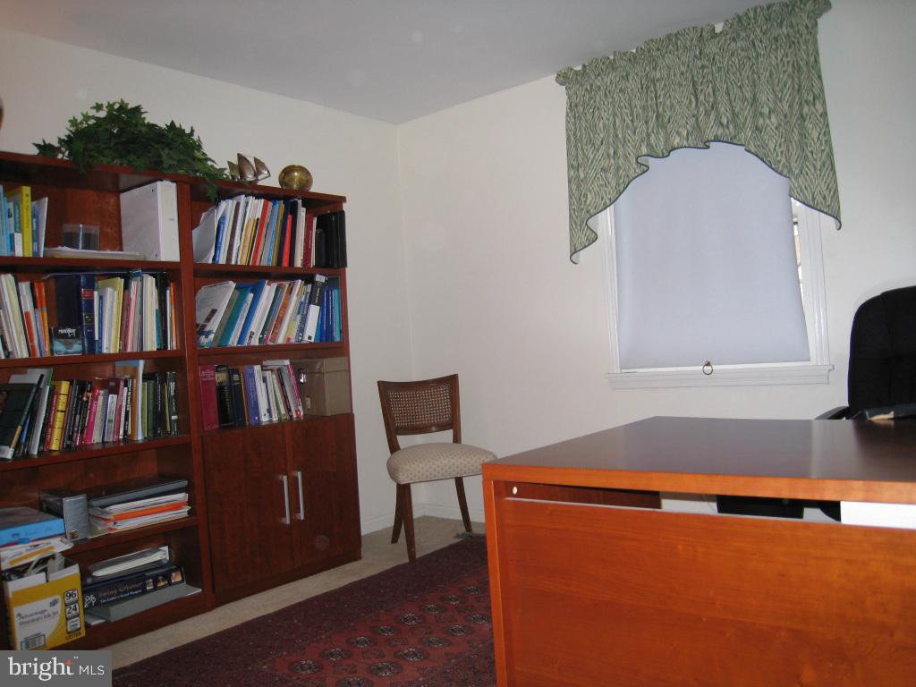 11816 Canfield Road Potomac, MD 20854 - Photo 14 of 24 Main Level bedroom/office/study