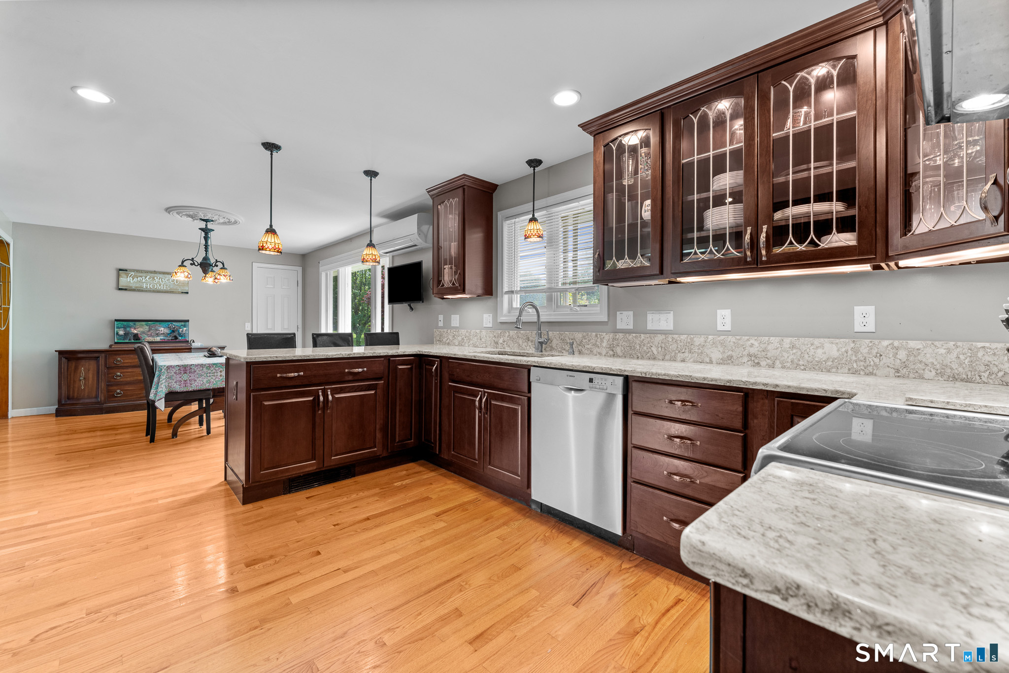 625 Mather Street Suffield, CT 06078 - Photo 5 of 23