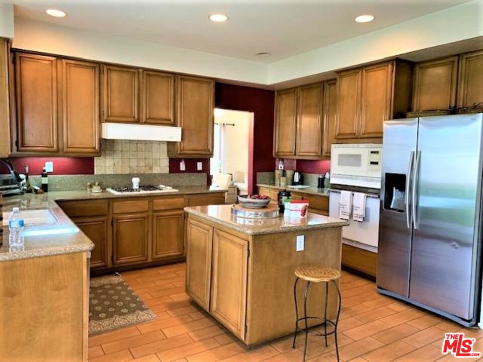 6365 Terracina Avenue Rancho Cucamonga, CA 91737 - Photo 13 of 44