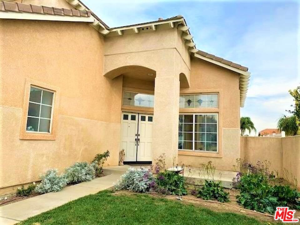 6365 Terracina Avenue Rancho Cucamonga, CA 91737 - Photo 4 of 44