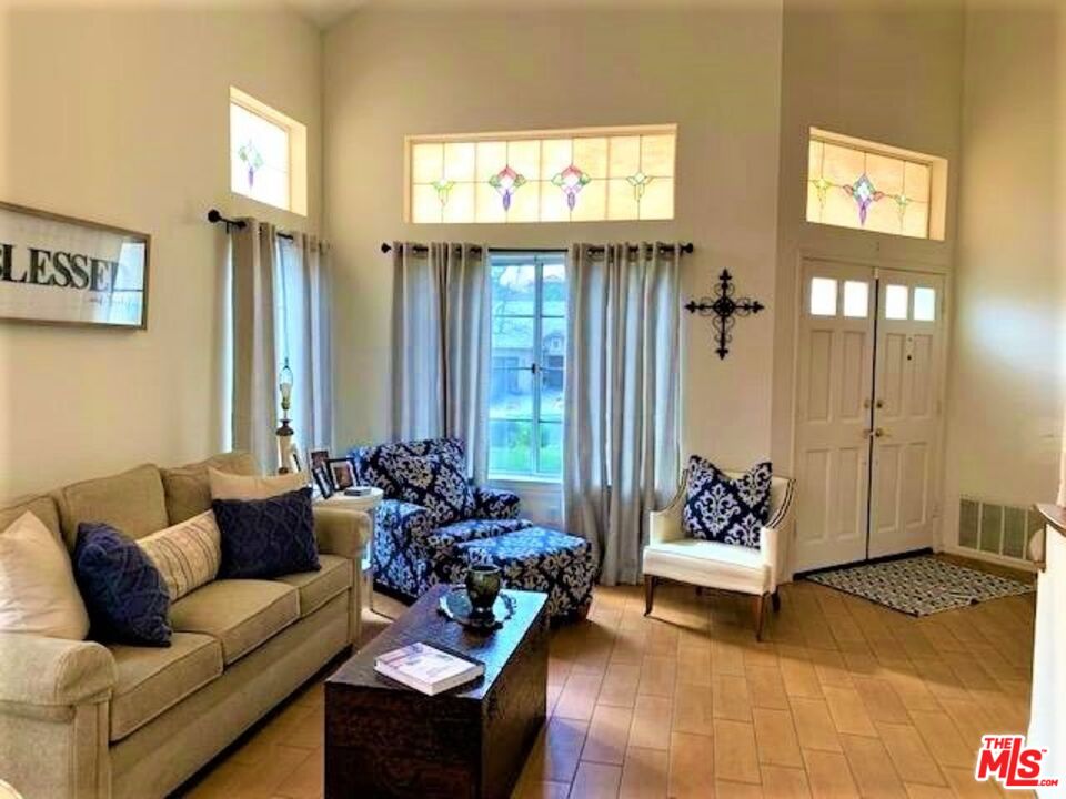 6365 Terracina Avenue Rancho Cucamonga, CA 91737 - Photo 7 of 44