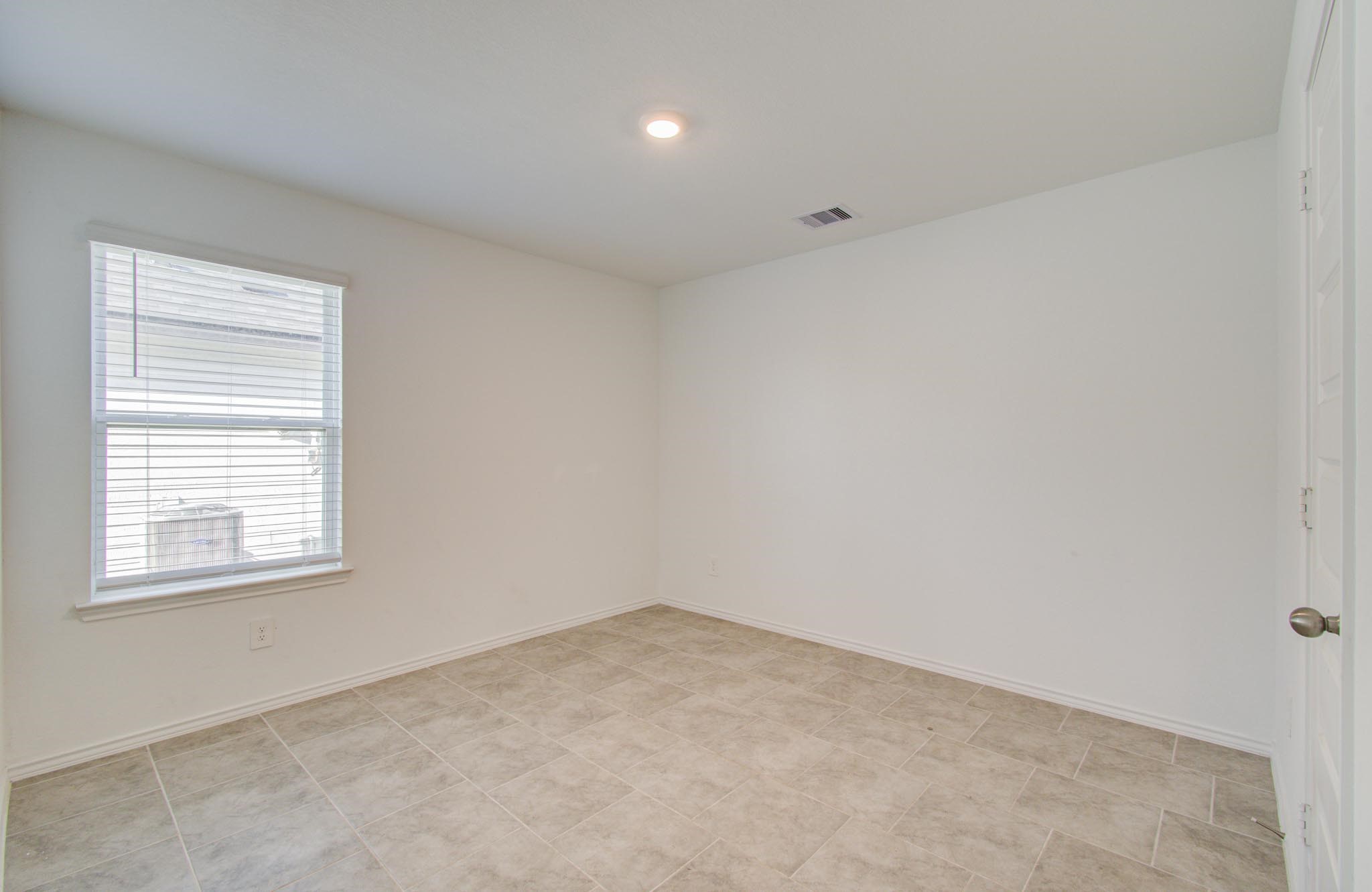 7527 Cynomys Court Rosharon, TX 77583 - Photo 6 of 29 Bedroom 2