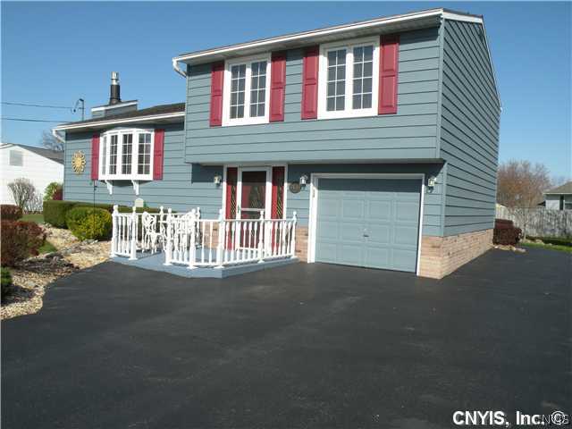 7433 Farmstead Road Clay, NY 13088 - Photo 1 of 1 Exterior Front