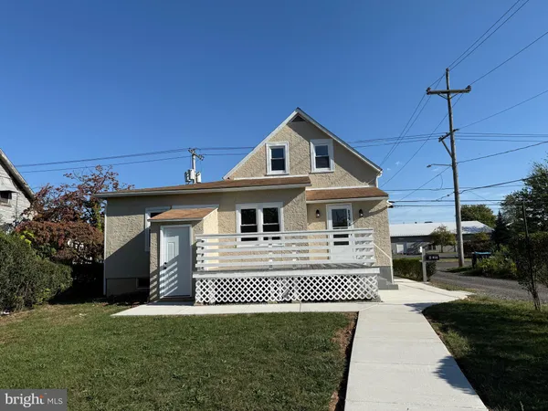 $479,000 | 816 Kenilworth Avenue, Lansdale, PA 19446