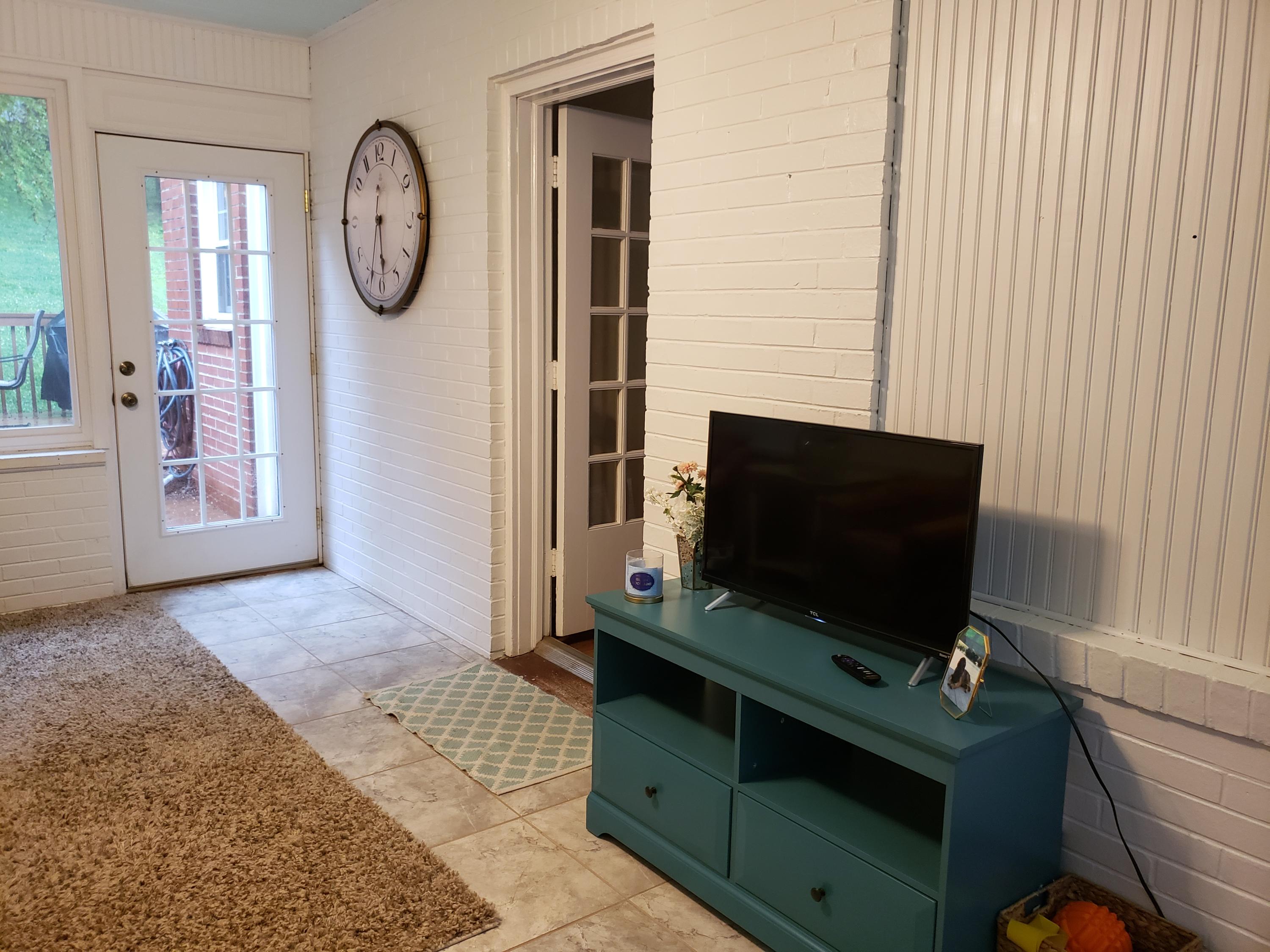 2530 Livingston Road Southwest Roanoke, VA 24015 - Photo 11 of 25 Rec Room