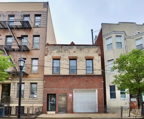 $3,100 | 206 48th Street, Unit 3, Union City, NJ 07087