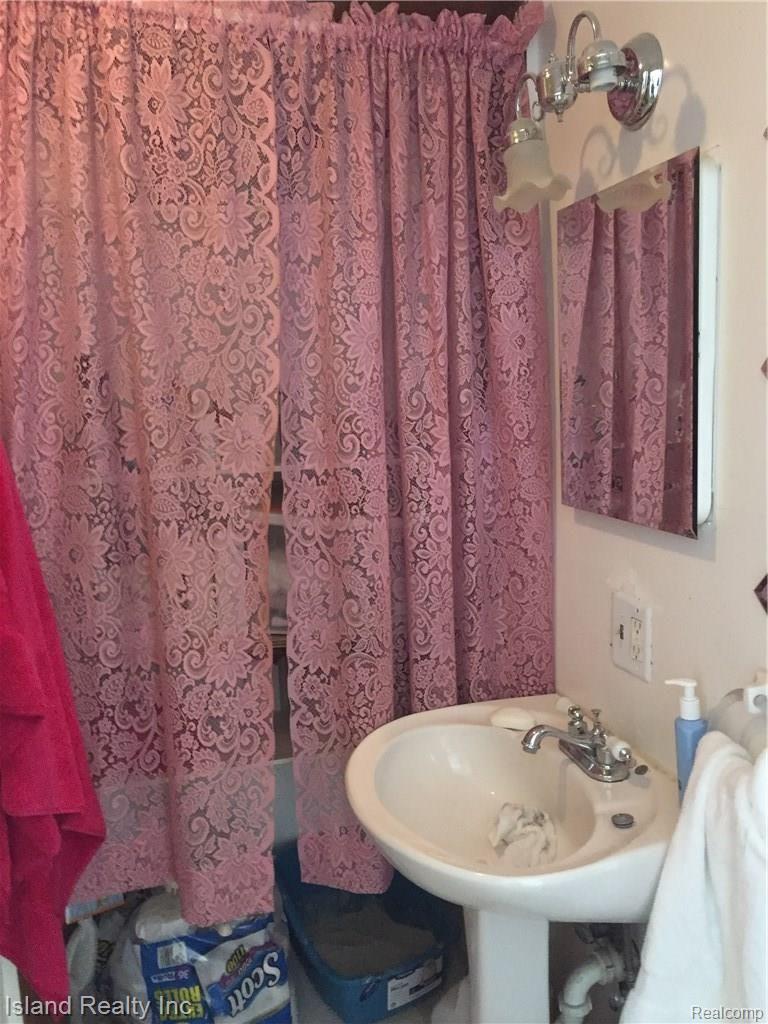 23340 Waltz Road New Boston, MI 48164 - Photo 17 of 36 IMG_3632.JPG