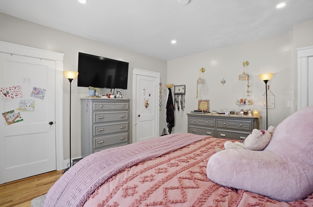 24 Ingleside Avenue Worcester, MA 01604 - Photo 20 of 39