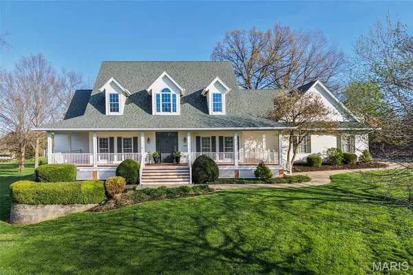 $675,000 | 2066 Spring Valley Drive, Washington, MO 63090