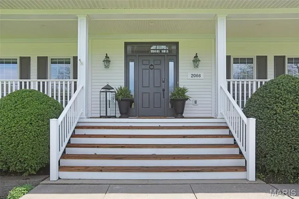 $675,000 | 2066 Spring Valley Drive, Washington, MO 63090