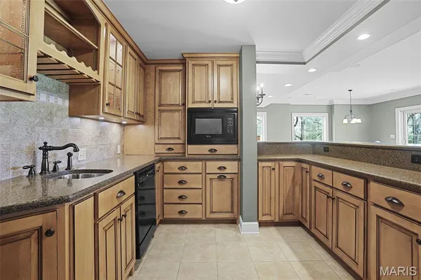 $675,000 | 2066 Spring Valley Drive, Washington, MO 63090