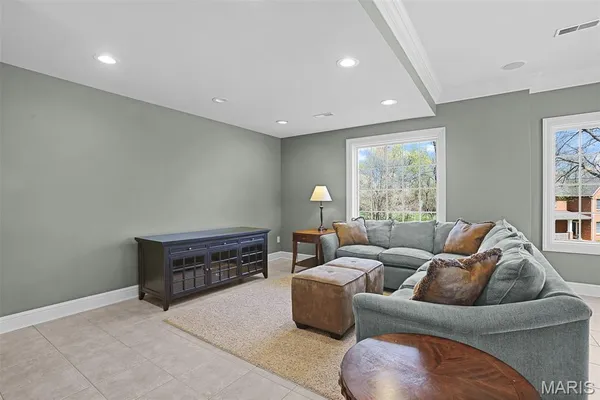 $675,000 | 2066 Spring Valley Drive, Washington, MO 63090