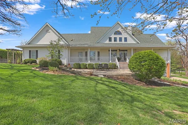 $675,000 | 2066 Spring Valley Drive, Washington, MO 63090