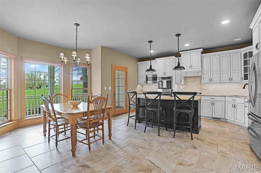 2066 Spring Valley Drive Washington, MO 63090 - Photo 4 of 6