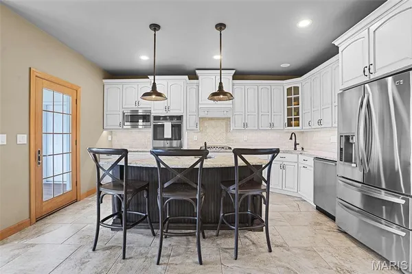 $675,000 | 2066 Spring Valley Drive, Washington, MO 63090