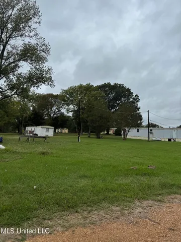 $680,000 | 400 Red Hill Circle, Unit 11, Batesville, MS 38606