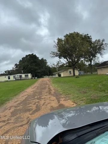 $680,000 | 400 Red Hill Circle, Unit 11, Batesville, MS 38606