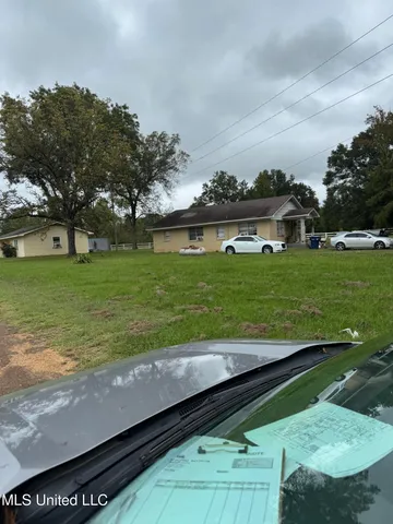 $680,000 | 400 Red Hill Circle, Unit 11, Batesville, MS 38606