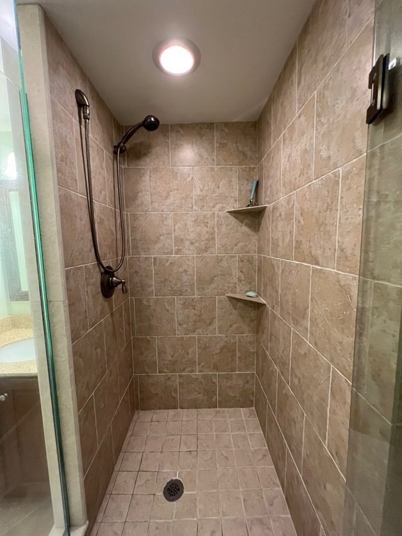11 Lindsay Road Billerica, MA 01821 - Photo 11 of 17 a bathroom with a shower