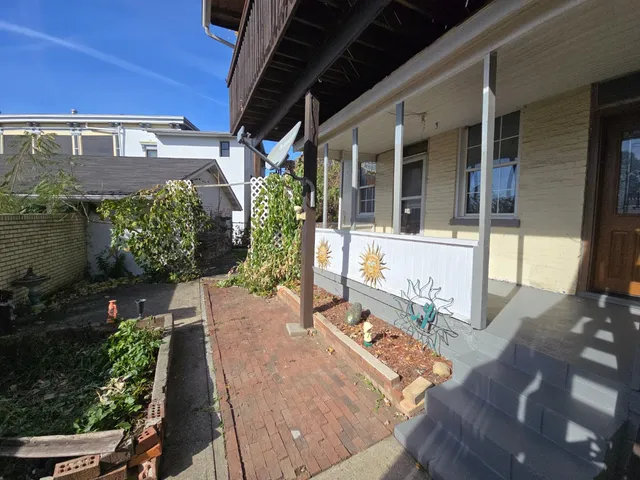 $399,900 | 221 East High Street, Lawrenceburg, IN 47025