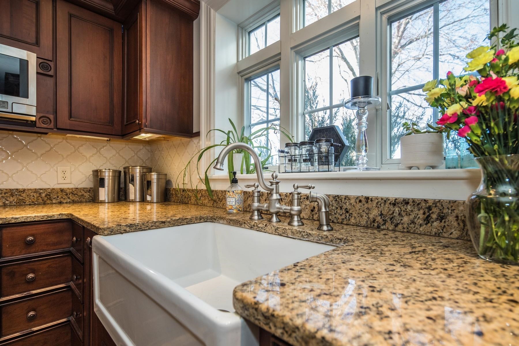 960 East Pittsford Road Rutland Town, VT 05701 - Photo 19 of 43