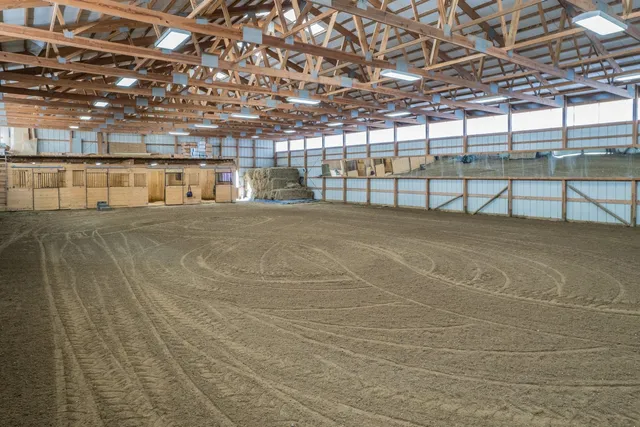 $1,950,000 | 960 East Pittsford Road, Rutland Town, VT 05701