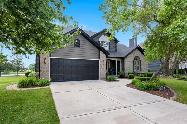 $599,900 | 565 Blackberry Ridge Drive, Aurora, IL 60506