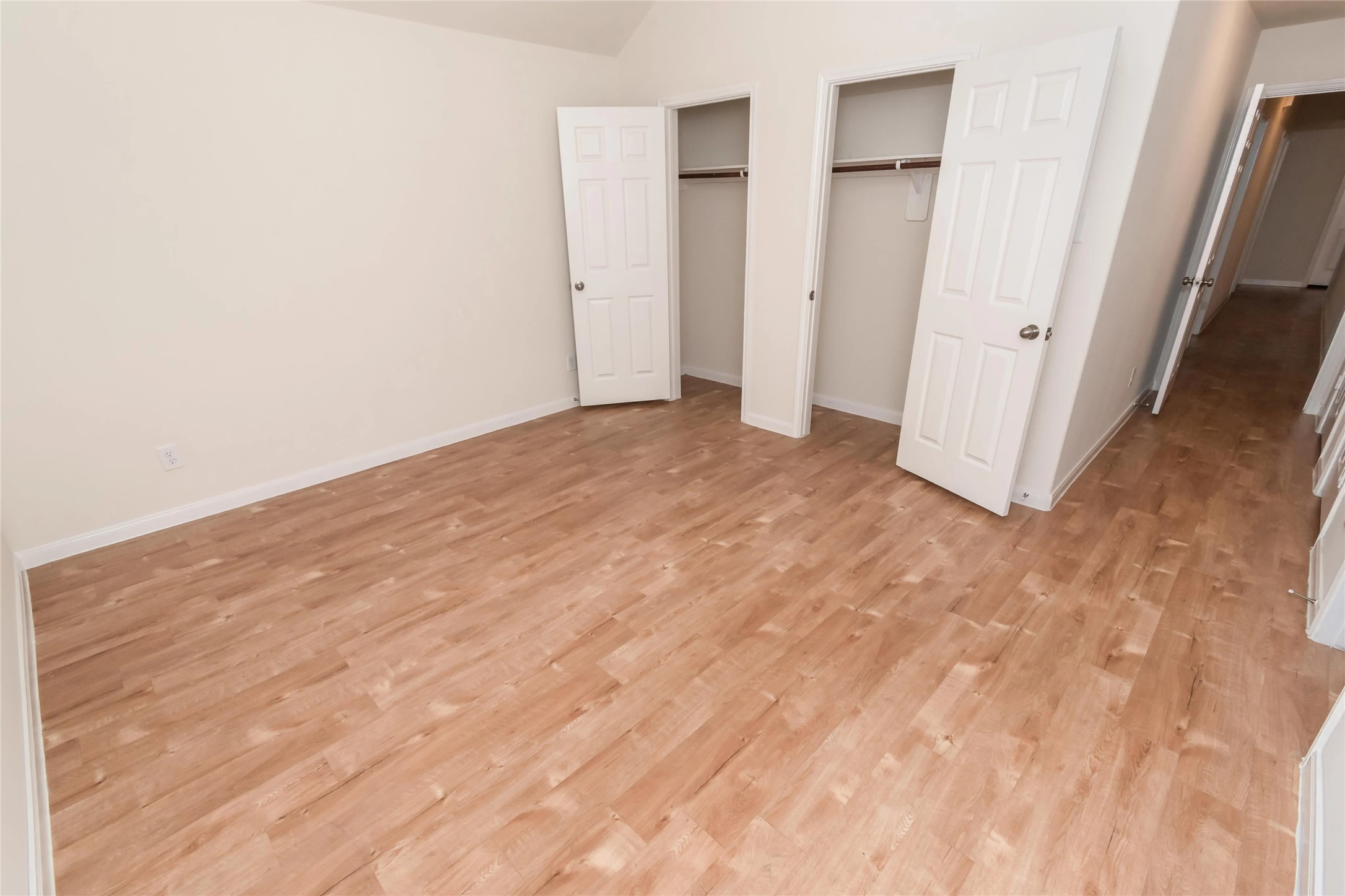 13338 Ella View Lane Houston, TX 77067 - Photo 5 of 8 a view of an empty room