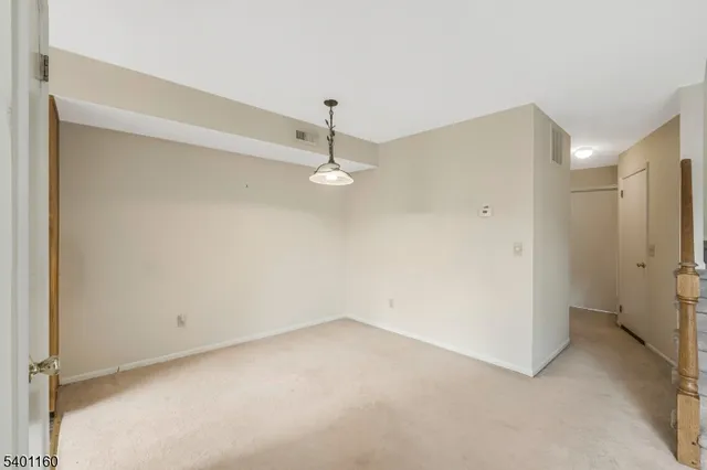 $2,600 | 62 Bentley Court, Bedminster, NJ 07921