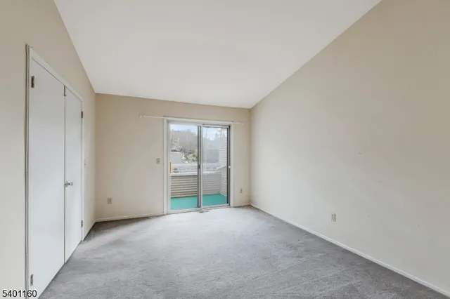 $2,600 | 62 Bentley Court, Bedminster, NJ 07921