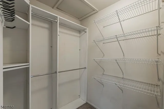 $2,600 | 62 Bentley Court, Bedminster, NJ 07921