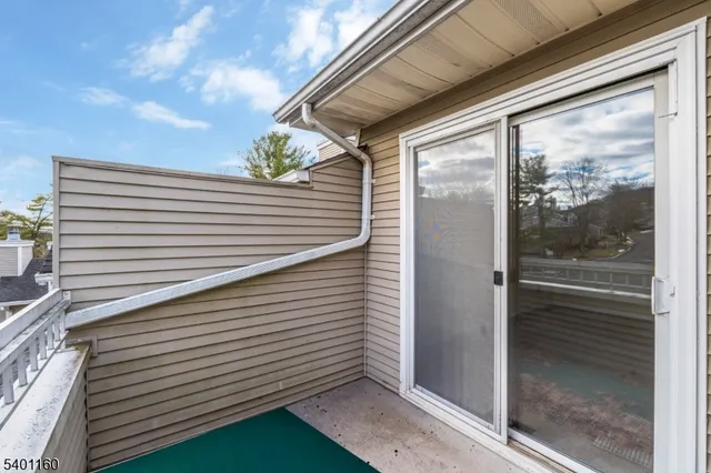 $2,600 | 62 Bentley Court, Bedminster, NJ 07921