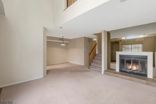 $2,600 | 62 Bentley Court, Bedminster, NJ 07921