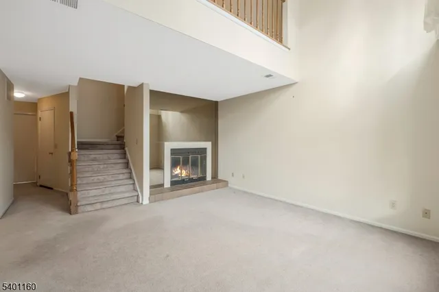 $2,600 | 62 Bentley Court, Bedminster, NJ 07921