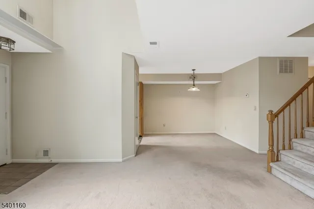 $2,600 | 62 Bentley Court, Bedminster, NJ 07921