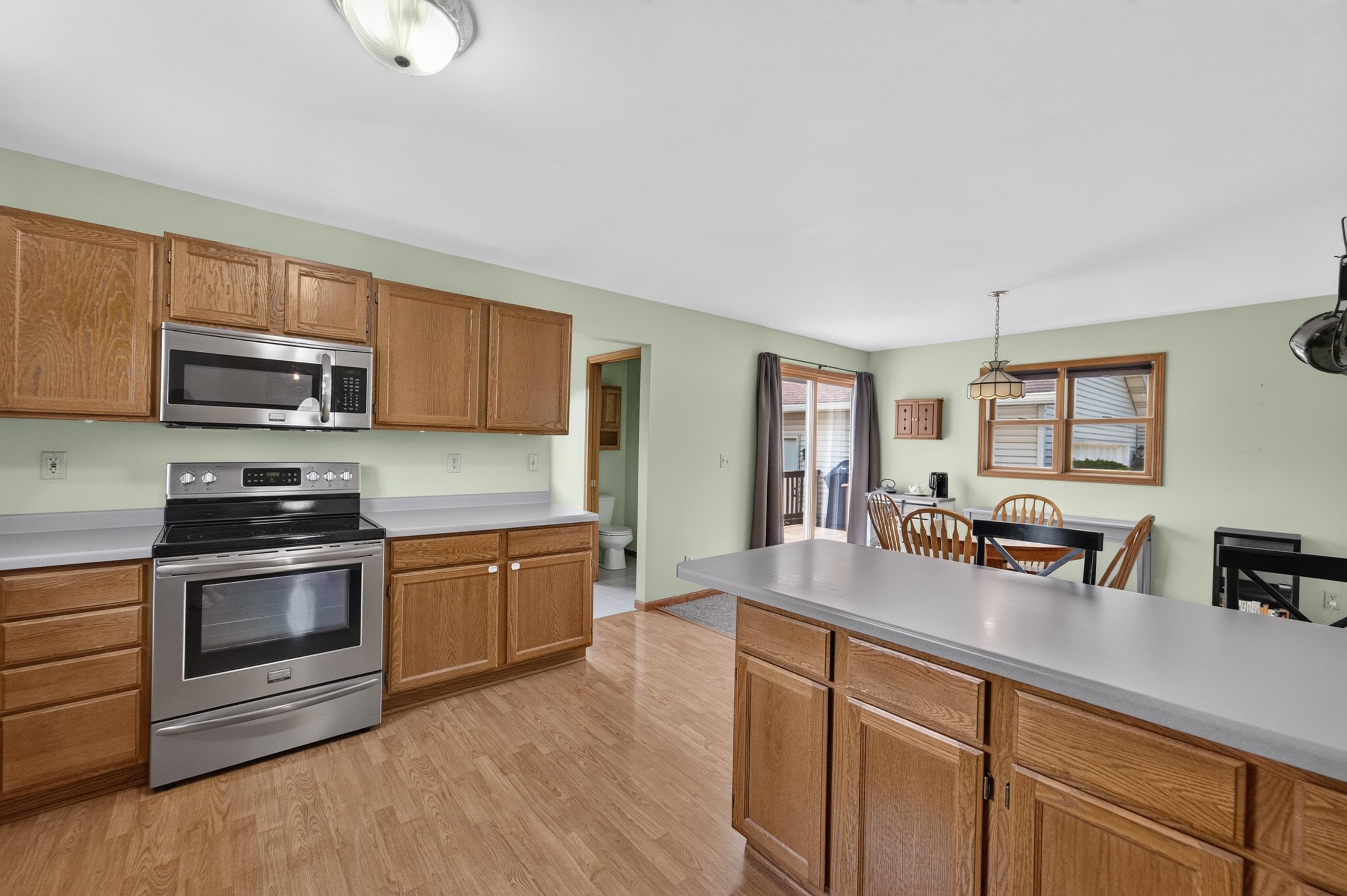 619 Windlach Street New Glarus, WI 53574 - Photo 13 of 37