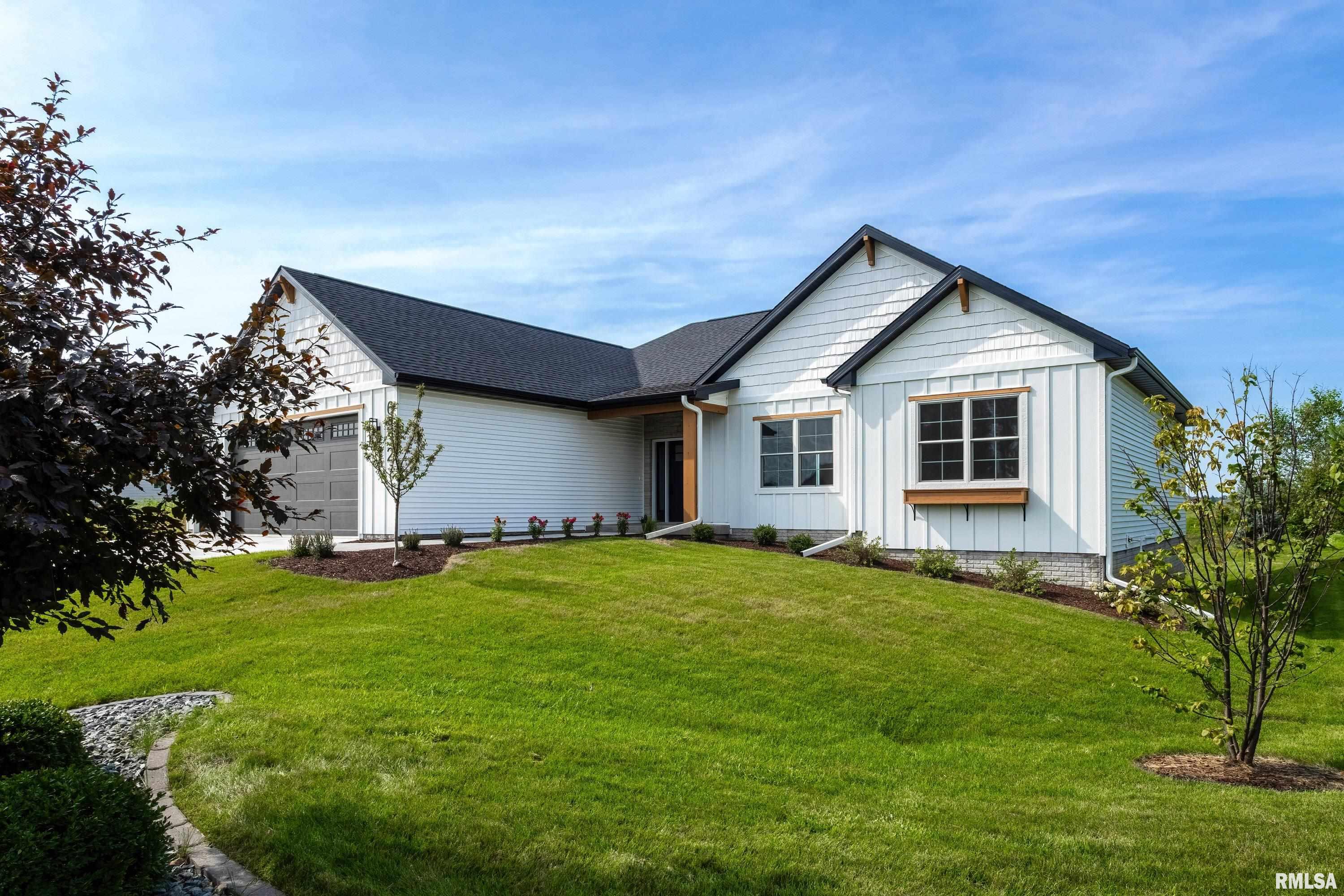 6932 Wilderness Pointe Bettendorf, IA 52722 - Photo 2 of 63