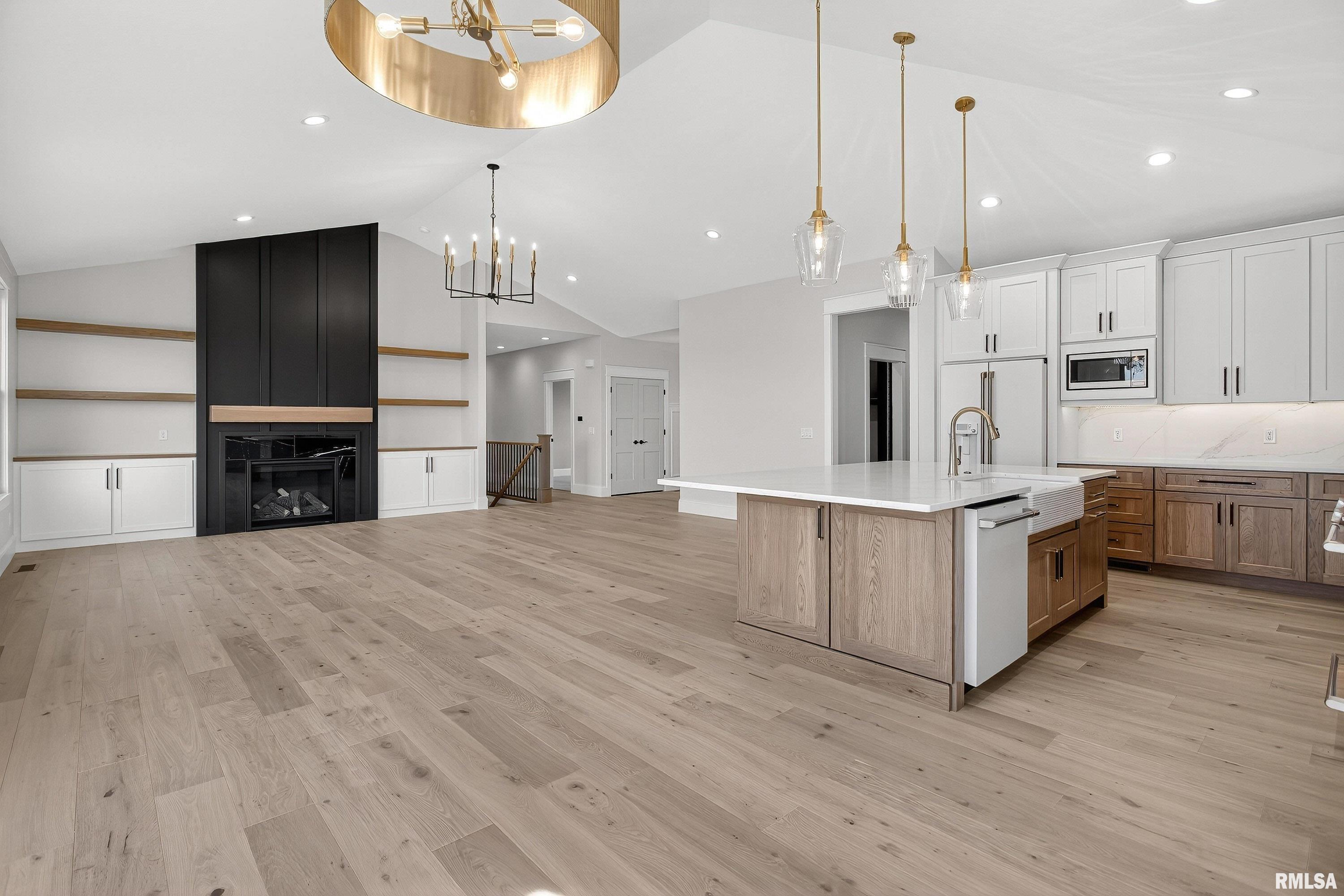 6932 Wilderness Pointe Bettendorf, IA 52722 - Photo 23 of 63