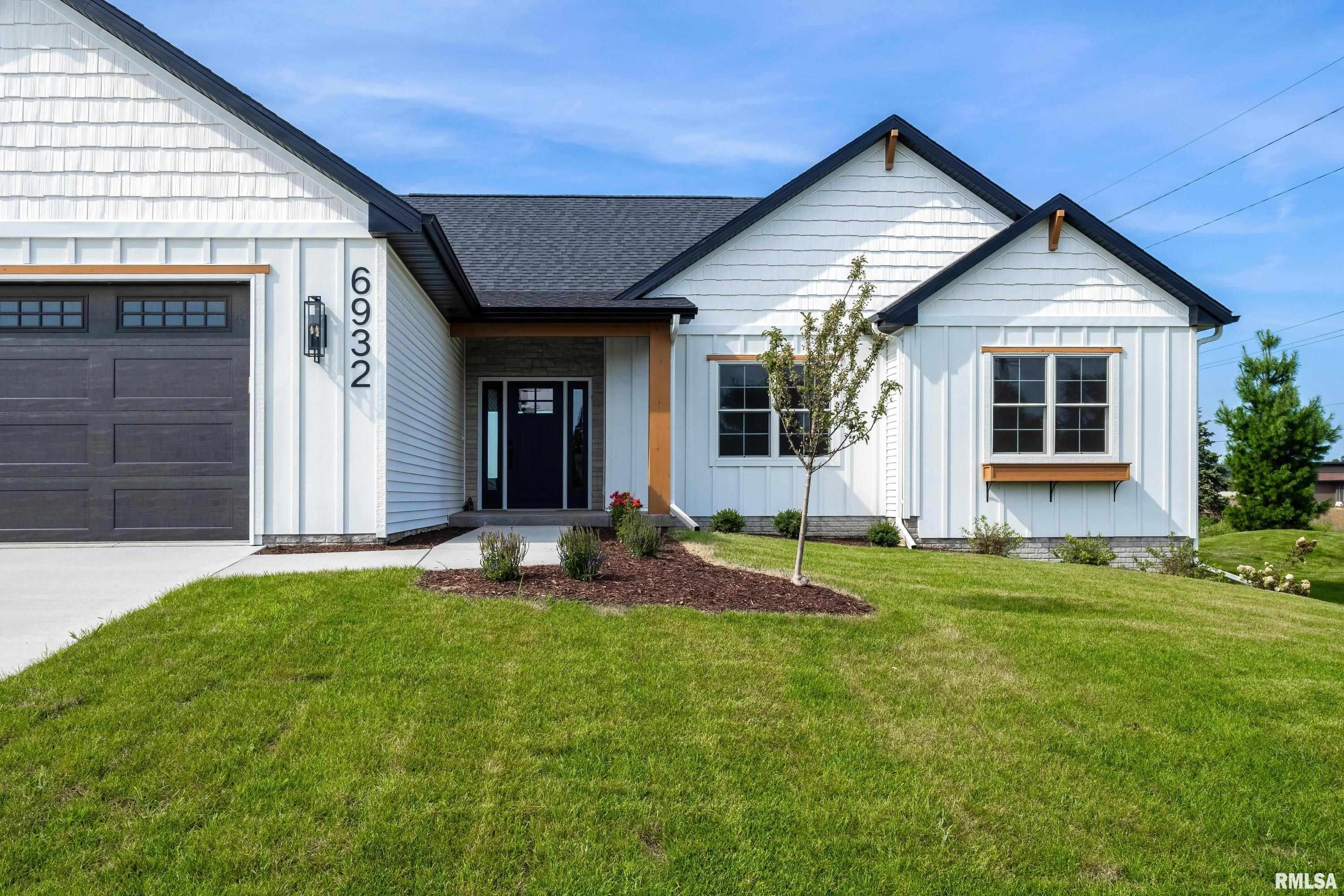 6932 Wilderness Pointe Bettendorf, IA 52722 - Photo 3 of 63