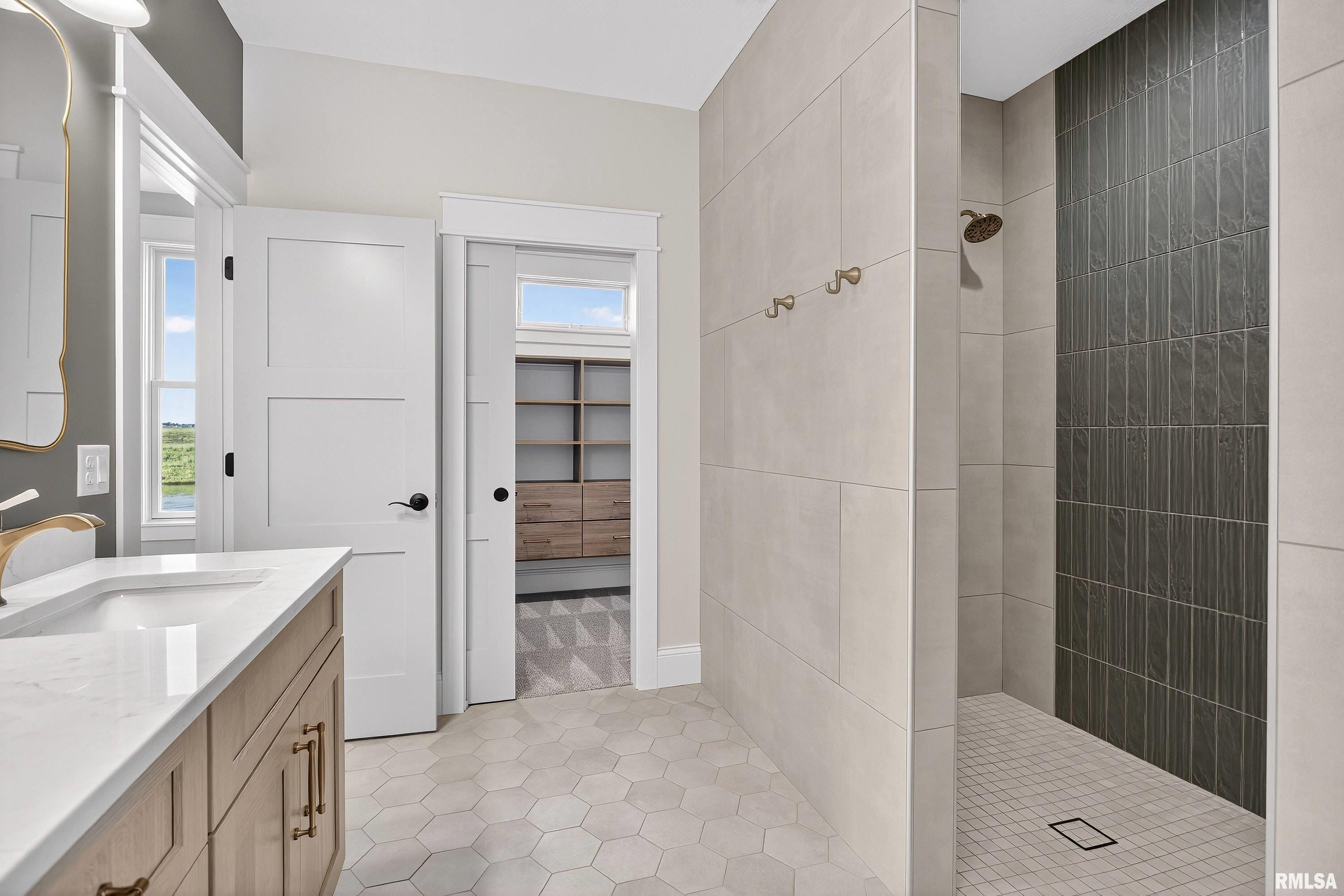 6932 Wilderness Pointe Bettendorf, IA 52722 - Photo 40 of 63