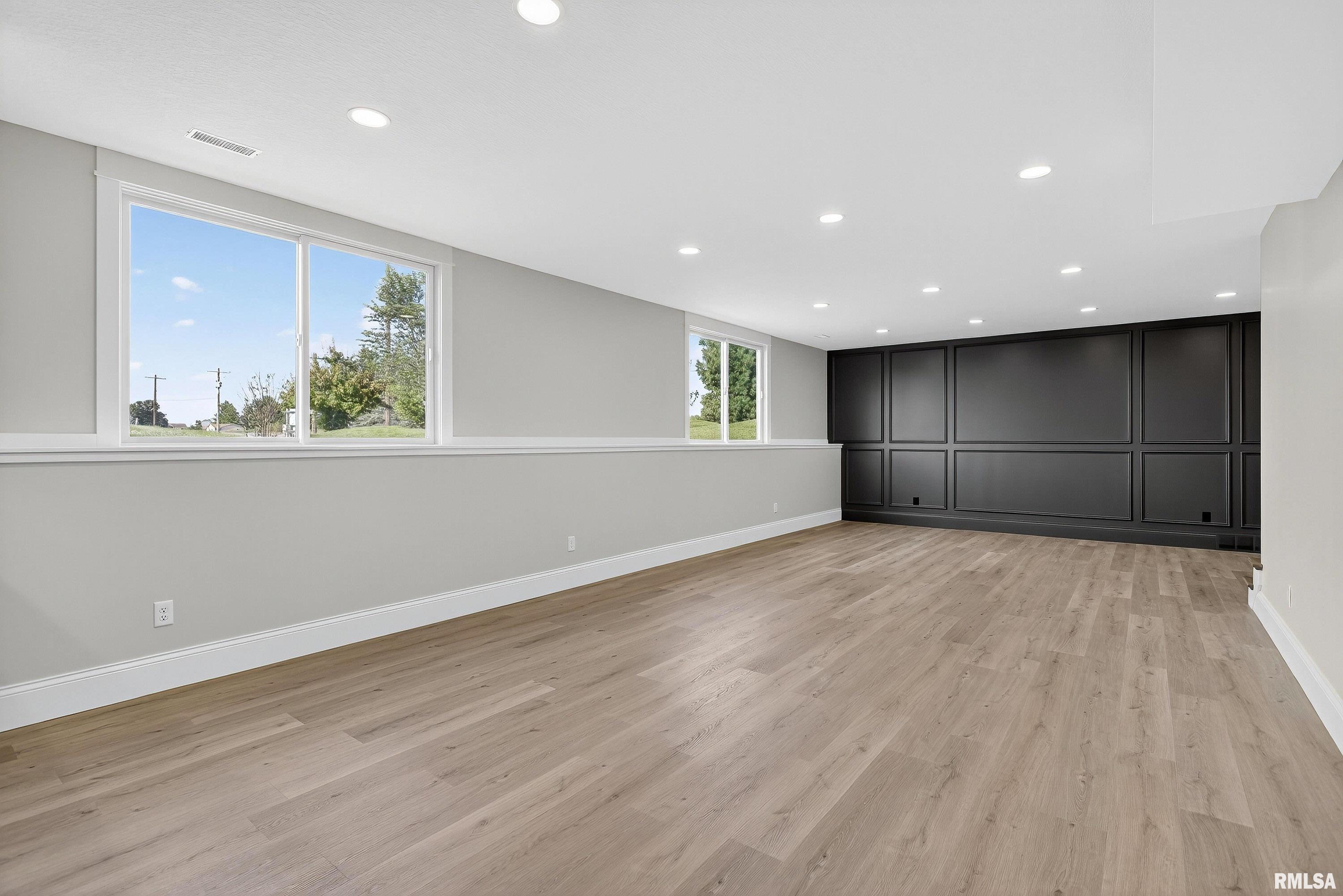 6932 Wilderness Pointe Bettendorf, IA 52722 - Photo 47 of 63