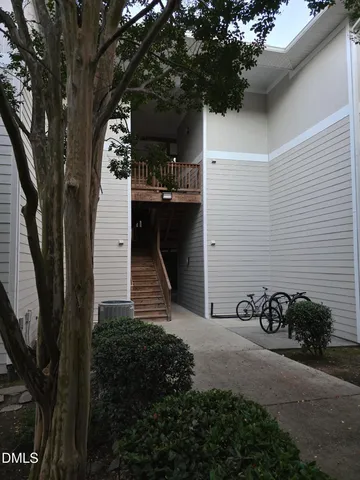 $1,750 | 929 Morreene Road, Durham, NC 27705