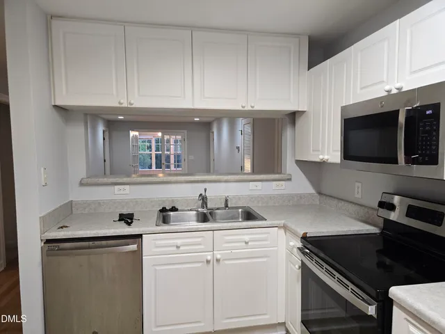 $1,750 | 929 Morreene Road, Durham, NC 27705