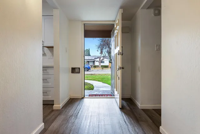 $379,900 | 4466 North Meridian Avenue, Fresno, CA 93726