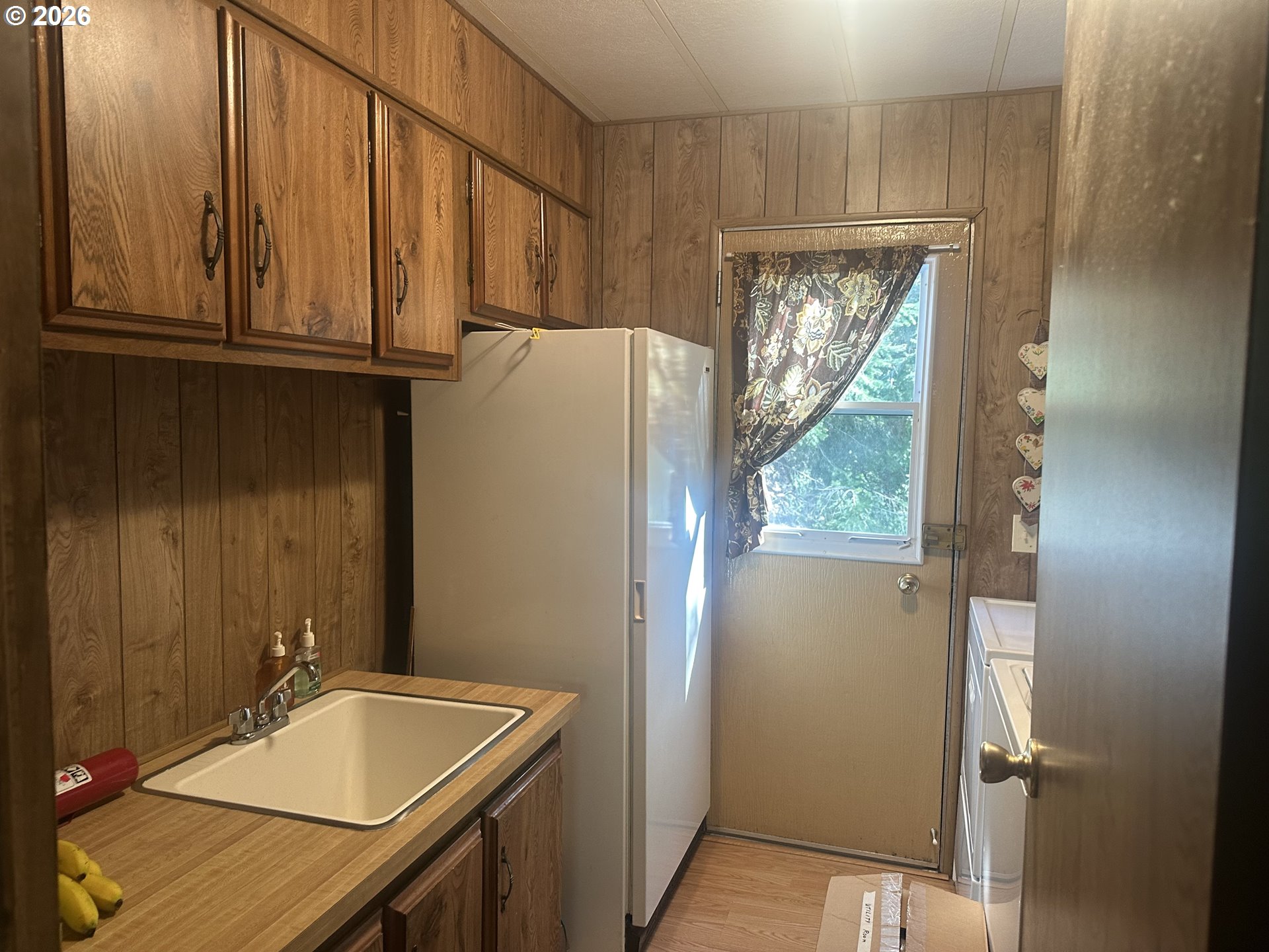 16735 Thompson Road Brookings, OR 97415 - Photo 14 of 23 Laundry