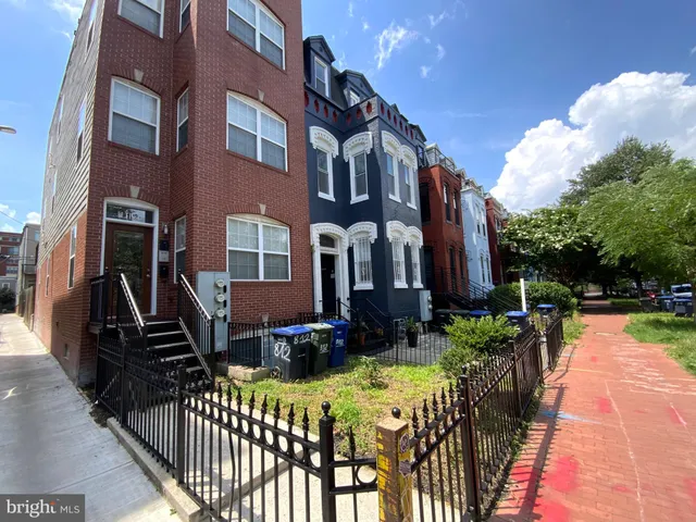 $3,495 | 812 5th Street Northeast, Unit 2, Washington, DC 20002